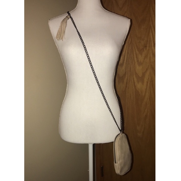 Sophie and Shannon Crossbody! - Picture 1 of 4